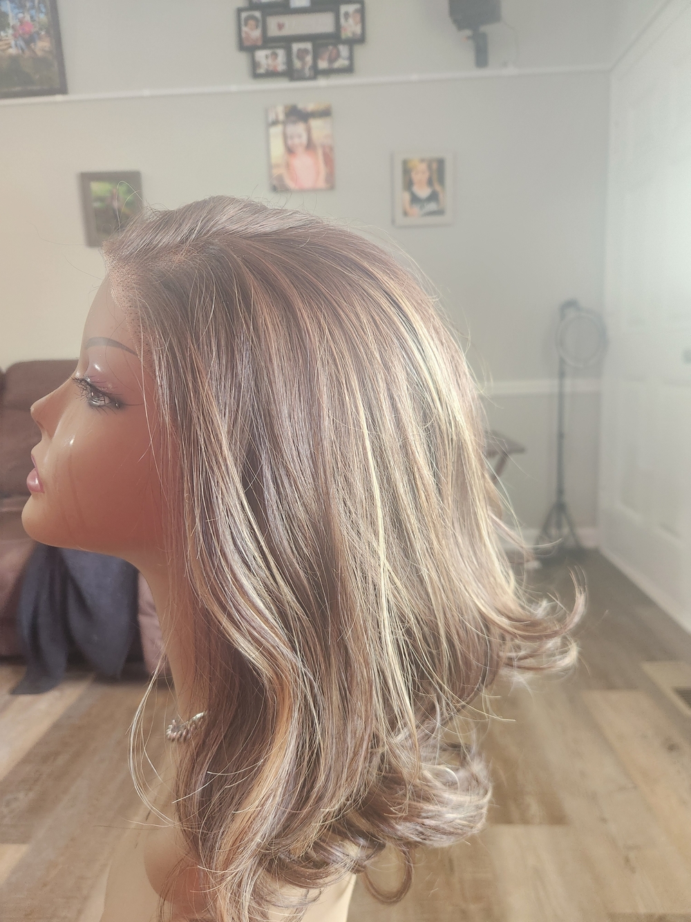 Women’s Fashion Wig - Highlighted Light Brown with Blonde Accents